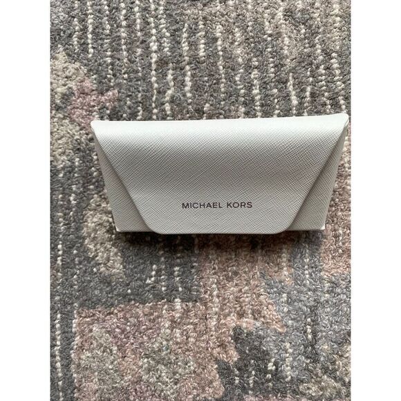 Michael Kors Glasses Case - Picture 5 of 6